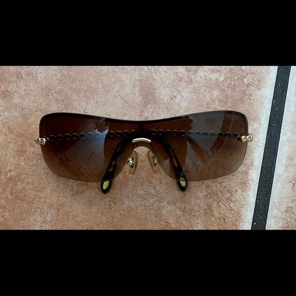 Authentic Tiffany Sunglasses Beautiful - Picture 3 of 16